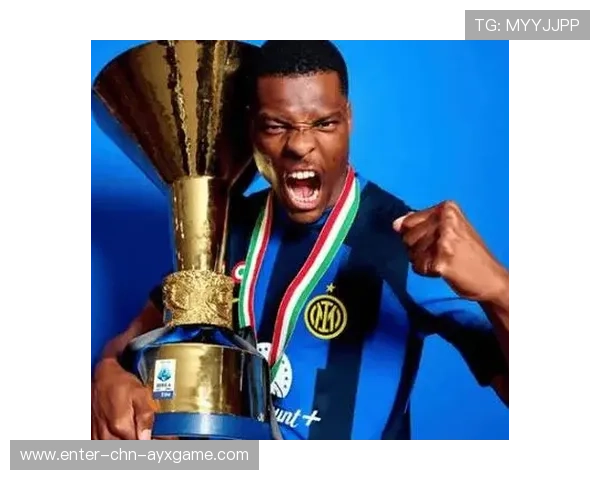 国米边翼卫体系运转顺畅，邓弗里斯贡献关键传中